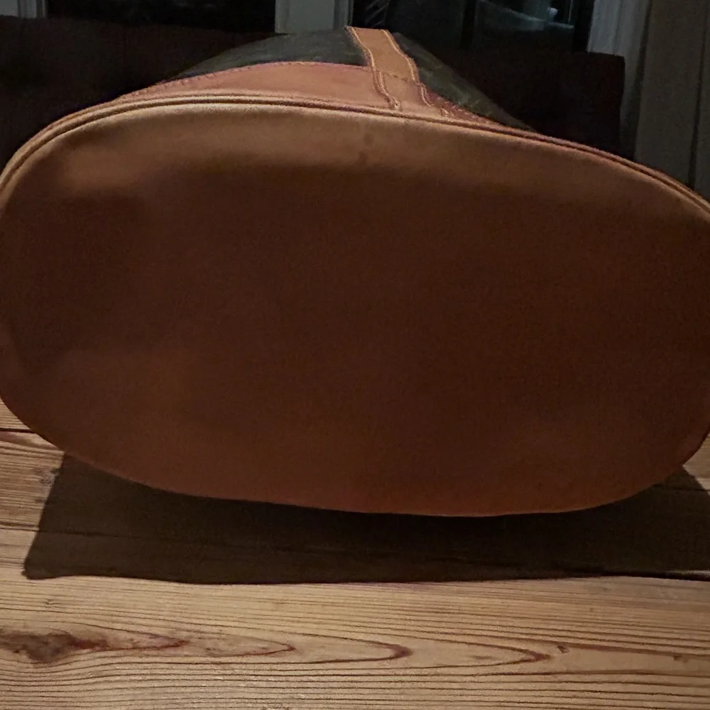 Louis Vuitton randonnee bag - Picture 10 of 15